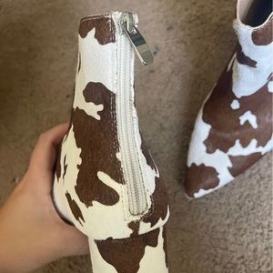 Steve Madden Cow booties